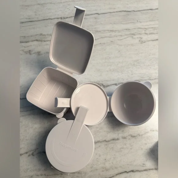 Tupperware White Forget Me Not Containers - Picture 2 of 6